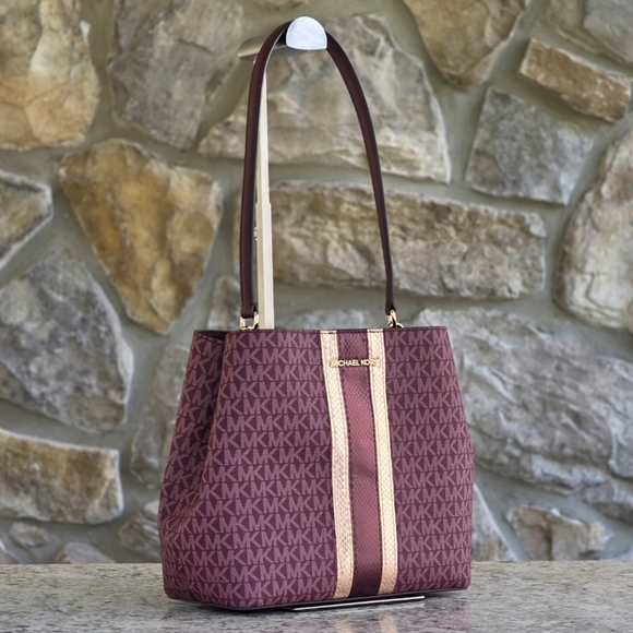 Michael Kors Handbags - Michael Kors Pratt Medium Logo Center Stripe Shoulder Bag